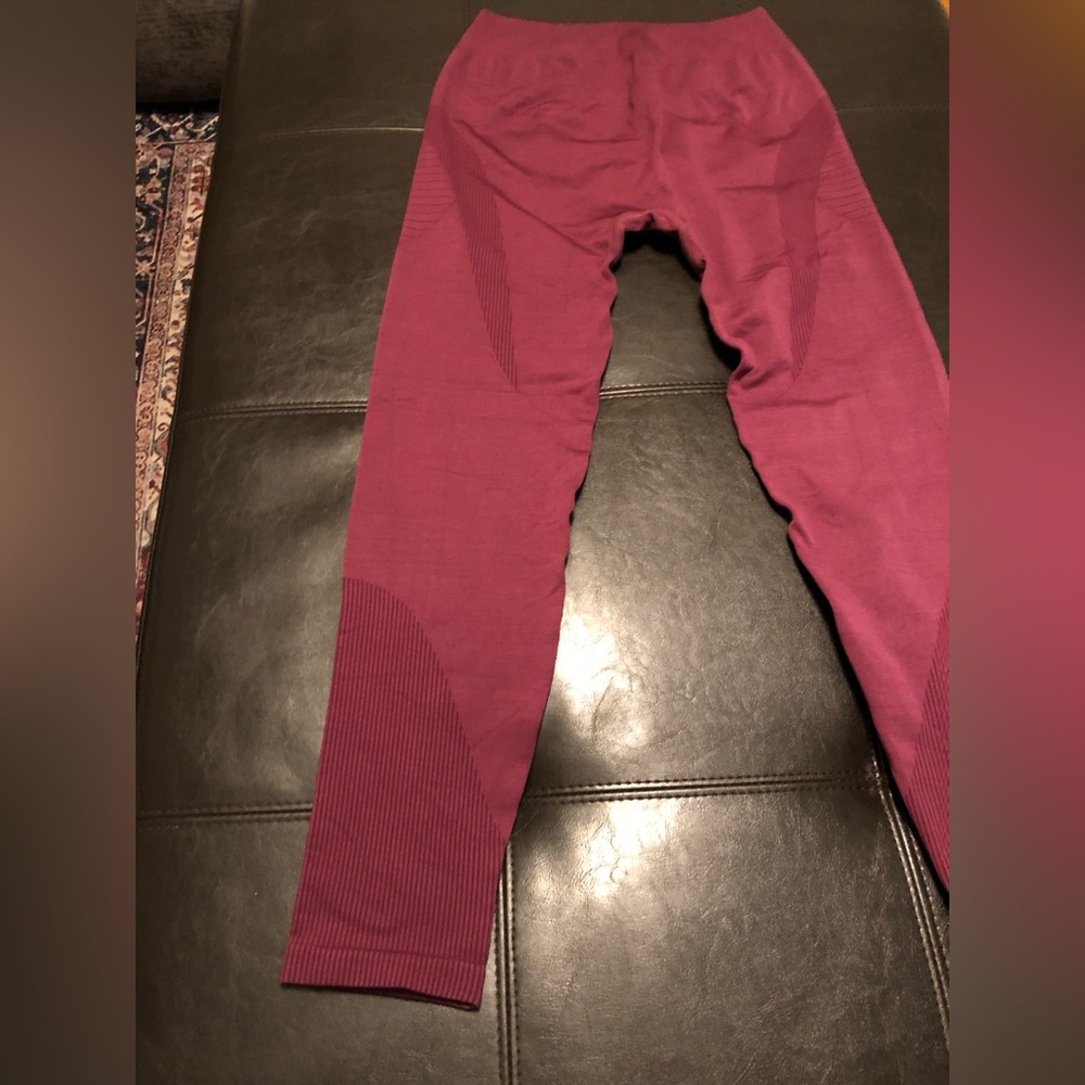 Alphalete Ozone Legging Raspberry Women's Large EUC! - Picture 2 of 12